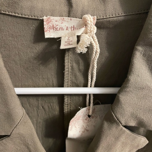 NWT, Hem & Thread Romper - Picture 2 of 3